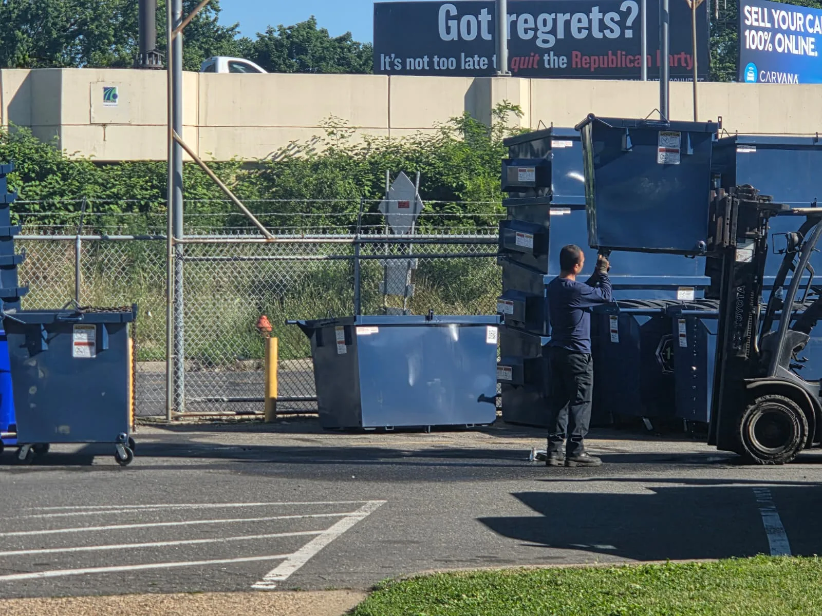 Commercial waste pickup at a Philadelphia food service business