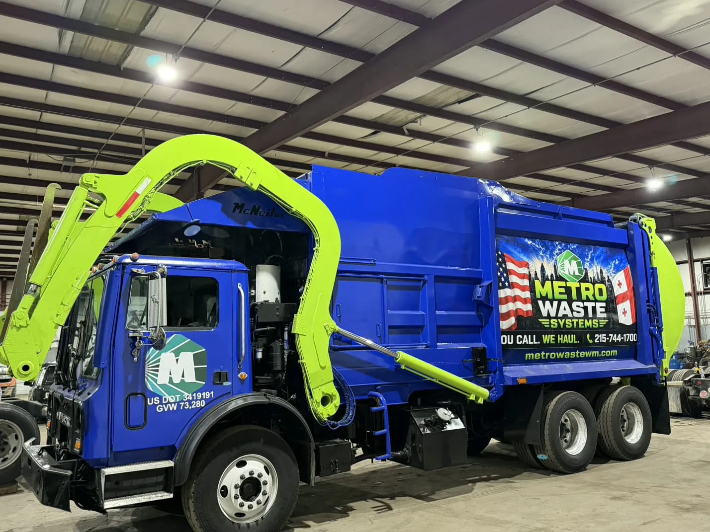 Metro Waste Solutions front-load service in the Philadelphia metro area — real fleet photo 3