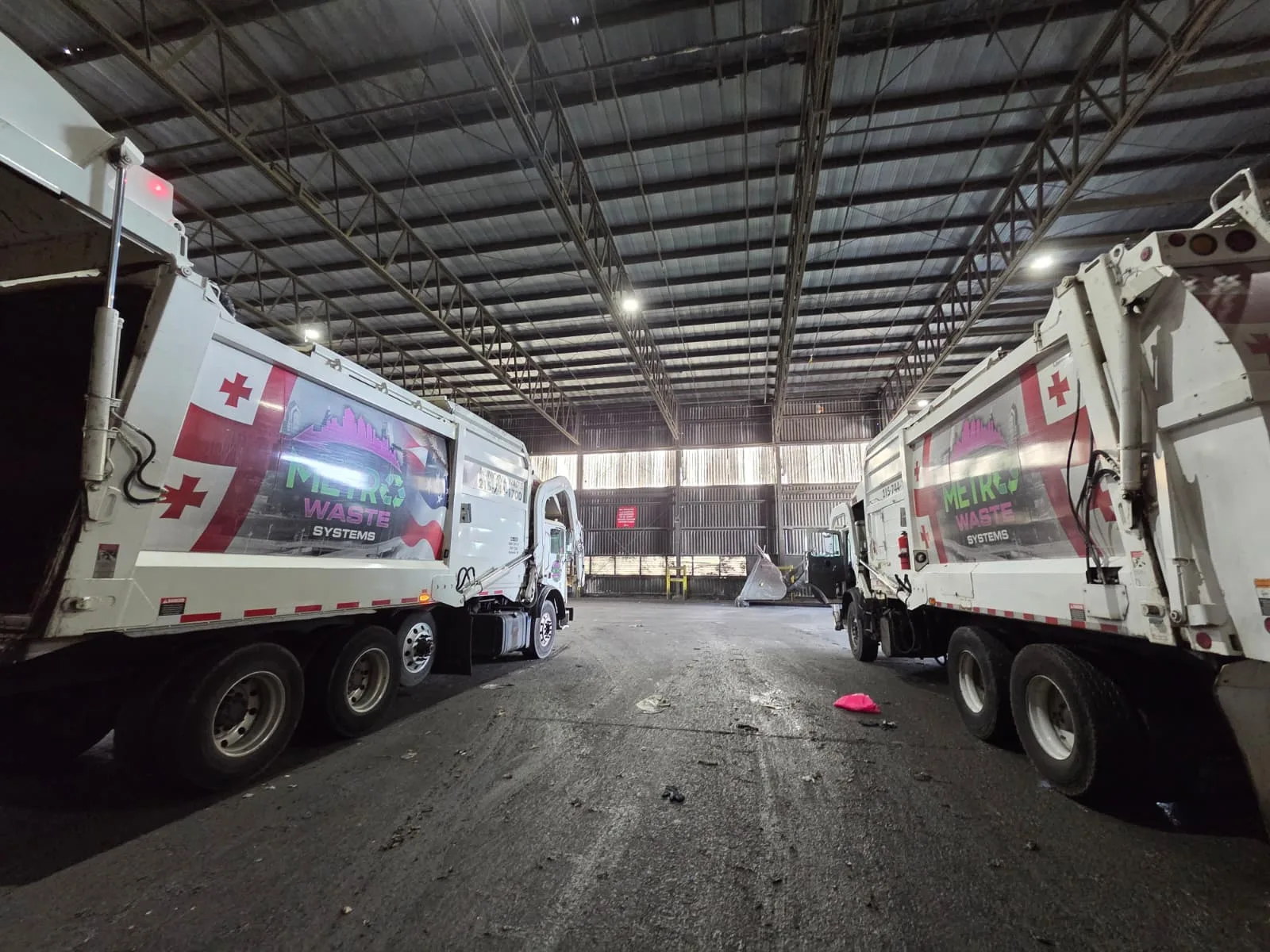 Metro Waste Solutions front-load service in the Philadelphia metro area — real fleet photo 35