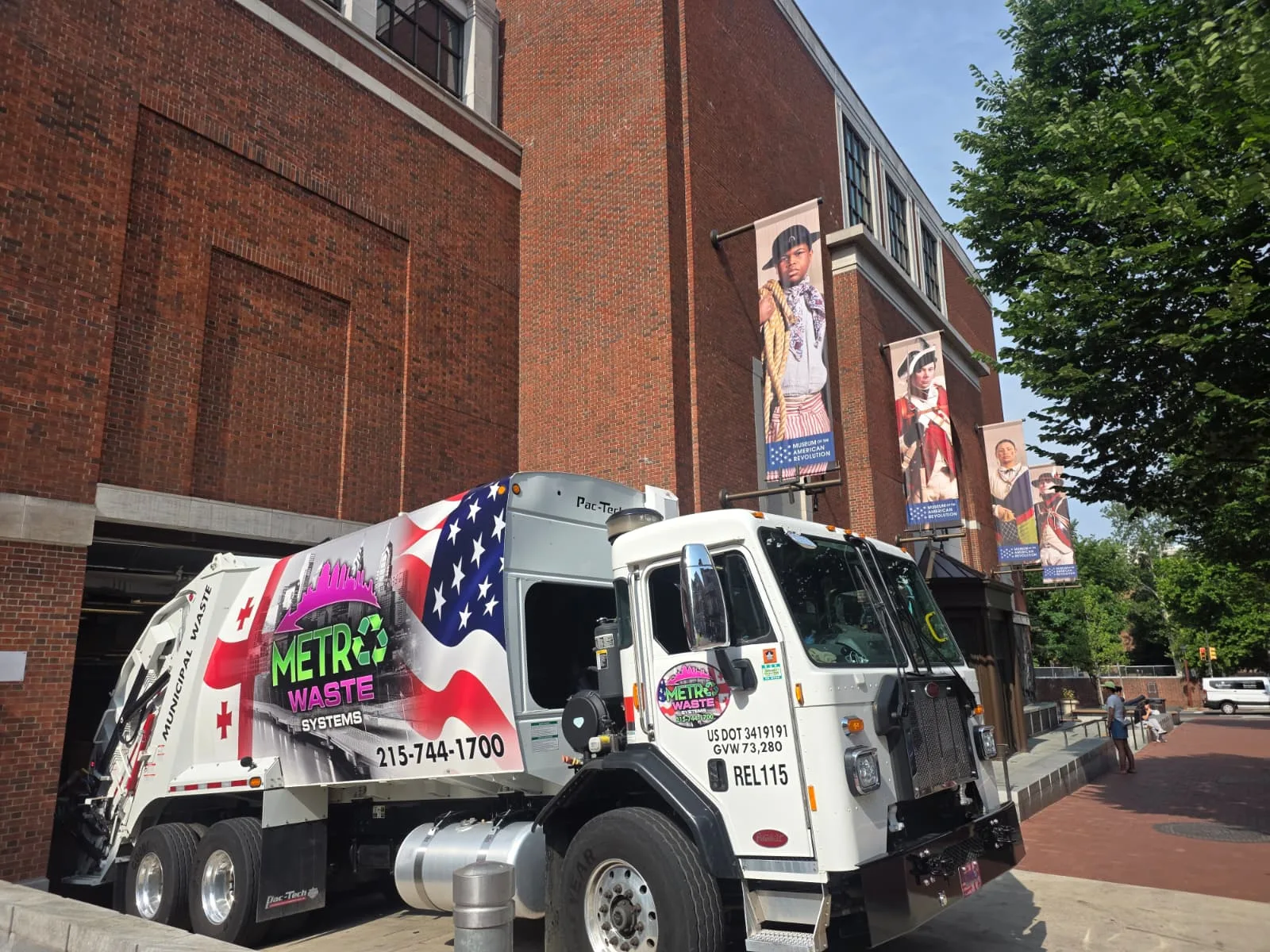 Metro Waste Solutions rear-load collection in the Philadelphia metro area — real fleet photo 31