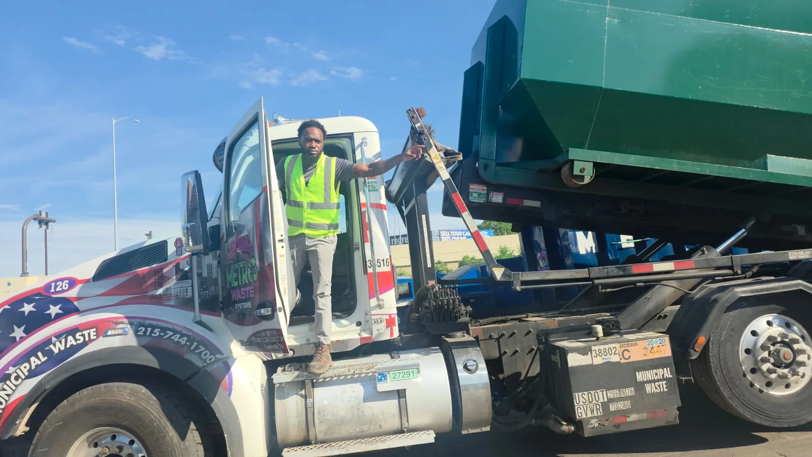 Metro Waste crew